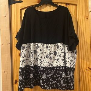 SHEIN 5XL Black and White Floral Women's Top